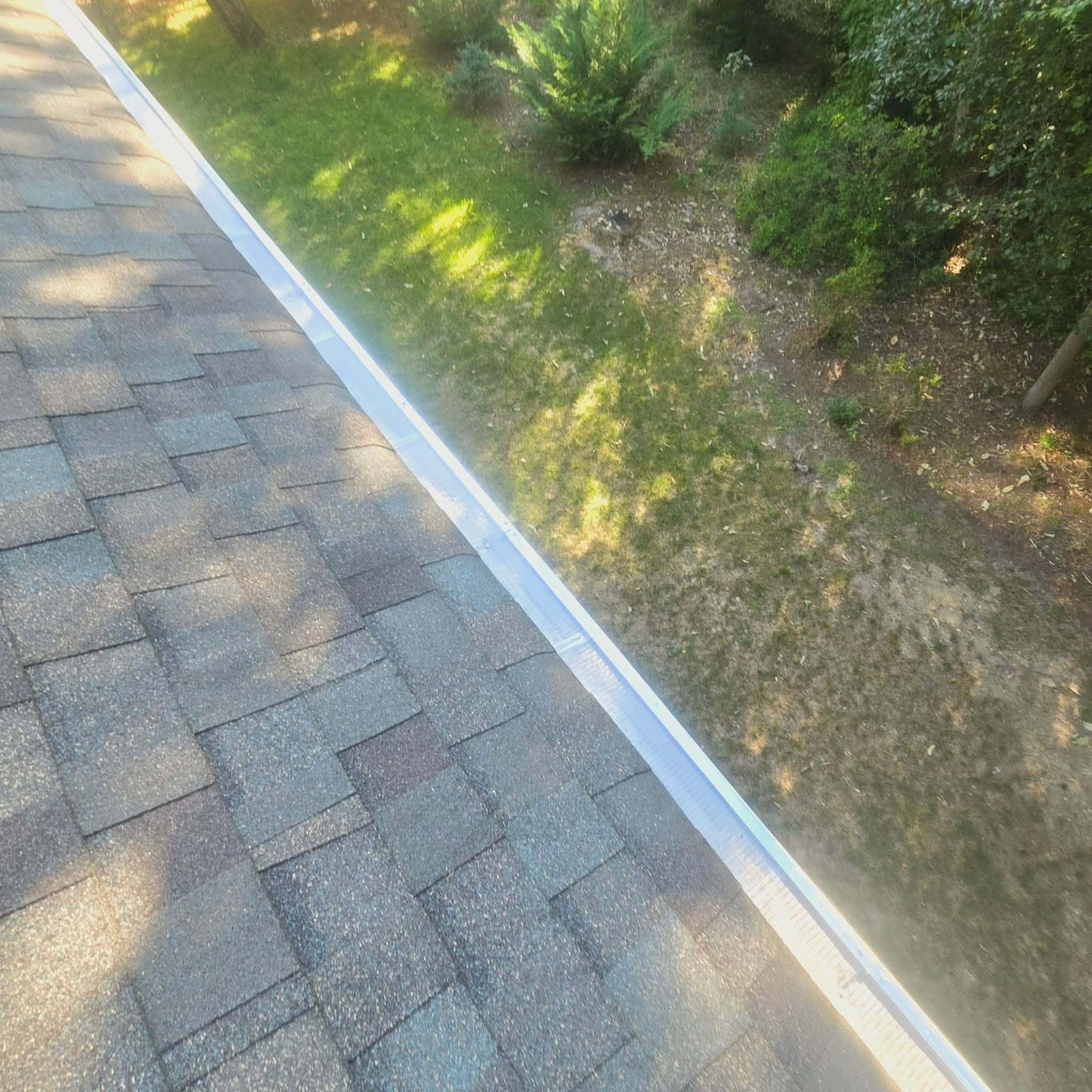 Gutter Guardians work photo 11